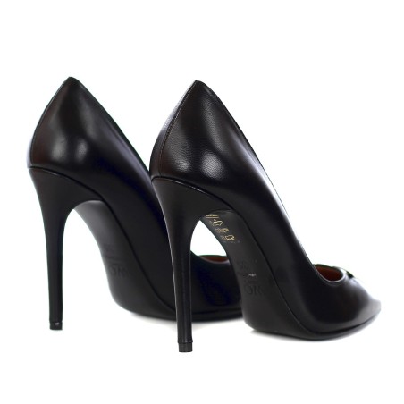 WO MILANO - Décolleté with metal monogram logo