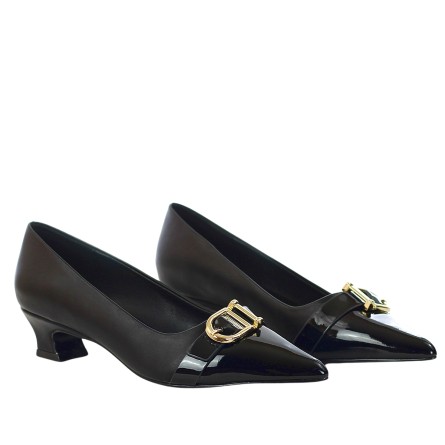 EXÉ - Pump with ornamental buckle EXÉ - Pump with ornamental buckle