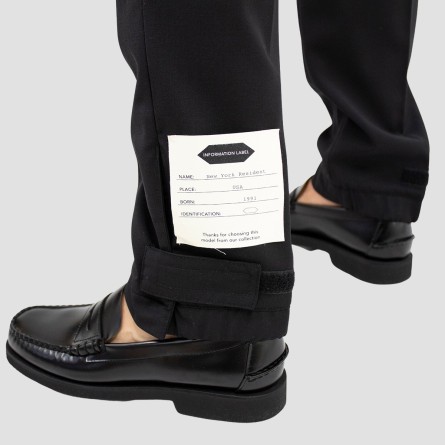 NEW YORK RESIDENT - Trousers with logo patch and Velcro NEW YORK RESIDENT - Trousers with logo patch and Velcro