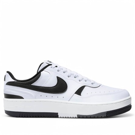 NIKE - Gamma Force Turnschuhe