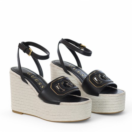 GUESS - Tanvee-Keil GUESS - Tanvee-Keil