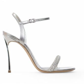 Discover the new collection of shoes, sandals and Decollete Discover the new collection of shoes, sandals and Decollete