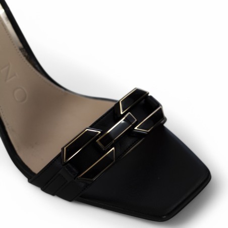 ALBANO - Sandal mit Stein