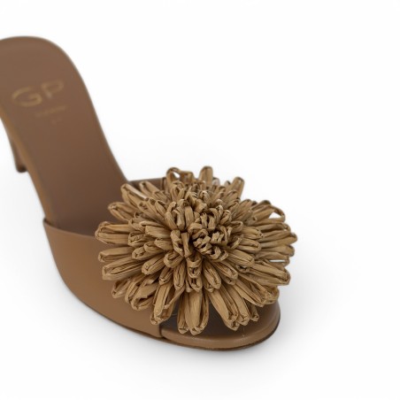 G.P. BOLOGNA - Sandalo con fiore