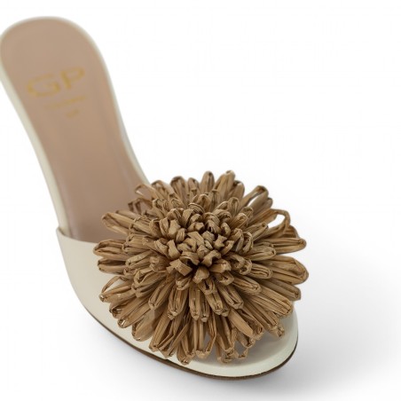 G.P. BOLOGNA - Sandalo con fiore