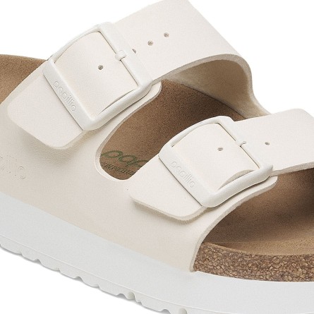 サンダル・ミュール BIRKENSTOCK SS25 ARIZONA - Slipper sandal (1026128 ECRU) Arizona Soft Footbed Nubuk Leather Ecru | BIRKENSTOCK