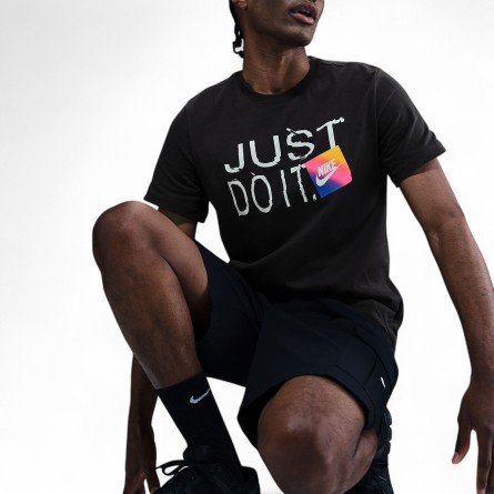 NIKE - T-shirt con logo NIKE - T-shirt con logo