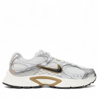 NIKE - V5 M Baskets