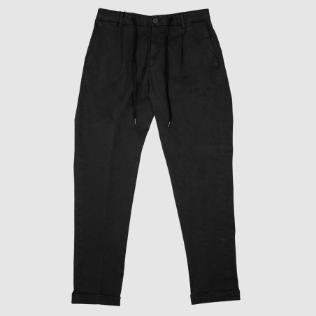OUT/FIT - Drawstring pants with turn-ups