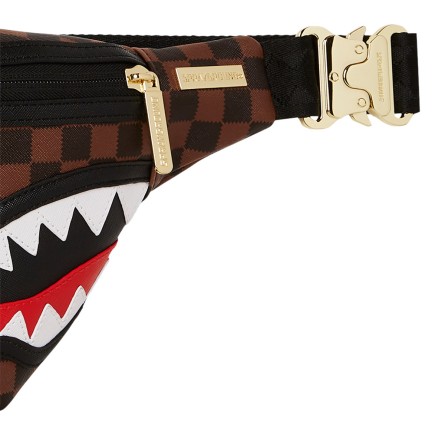 SPRAYGROUND - TIBURONES DIENTES DE SIERRA EN PARIS SAVVY