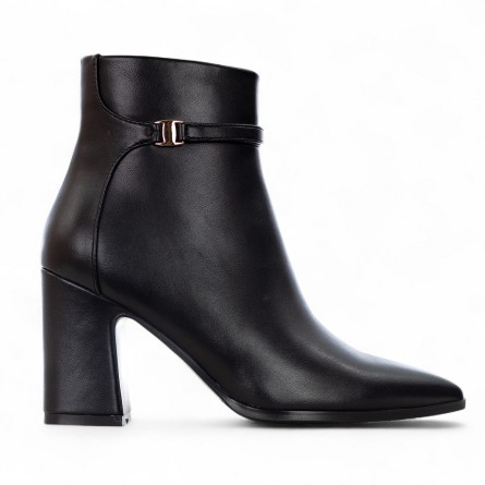 EXÉ - Kunstlederstiefelette mit Zierschnalle