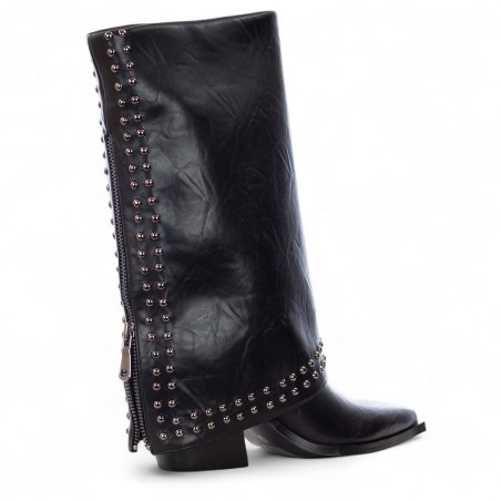 EXÉ - Hochgekrempelte Stiefel aus Kunstleder mit Nieten