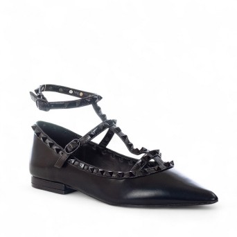 EXÉ - Ballerina with strap and studs 2