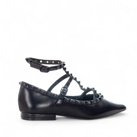 EXÉ - Ballerina with strap and studs