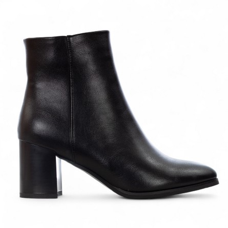 EXÉ - Faux leather ankle boot with zipper