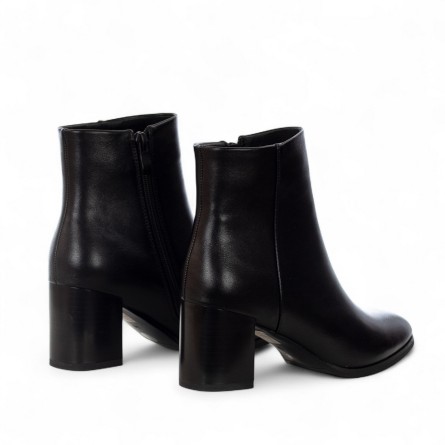 EXÉ - Kunstlederstiefelette mit Reißverschluss EXÉ - Kunstlederstiefelette mit Reißverschluss