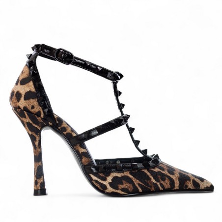 EXÉ - Décolleté avec clous ornementaux