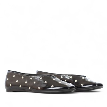 AREZZO - Ballerines en cuir verni clouté 2