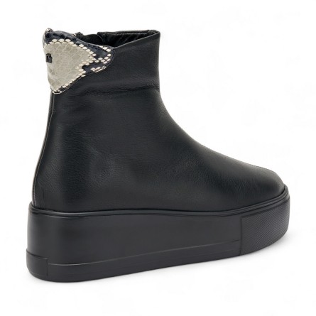 FRAU - Bottines en cuir avec détails en python