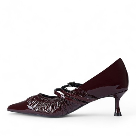 CHICONIC - Escarpins en cuir verni avec boucles