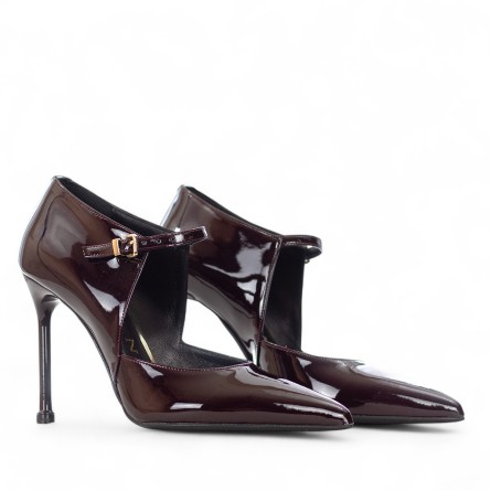 ALBANO - Pumps aus Lackleder mit Schnalle