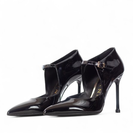 ALBANO - Pumps aus Lackleder mit Schnalle