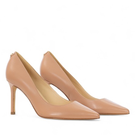 GUESS - Escote Dabbey GUESS - Escote Dabbey