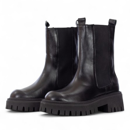 SHOOTERS - Beatles in Pelle