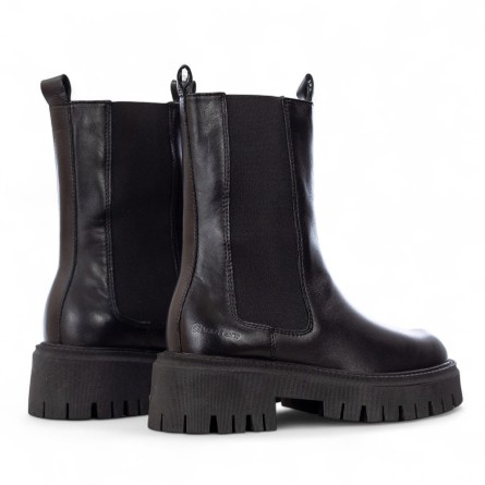 SHOOTERS - Beatles in Pelle