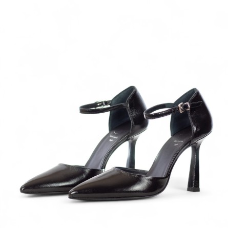 G.P. BOLOGNA - Pump shiny leather with strap
