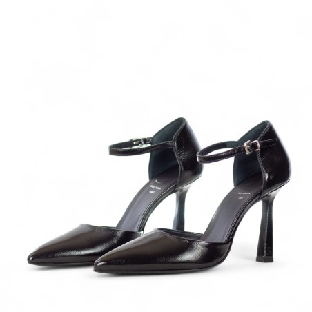 G.P. BOLOGNA - Pump shiny leather with strap
