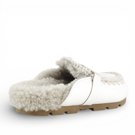 MOU - Logotipo de Sabot Winter bio slide