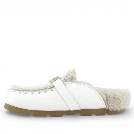 MOU - Logotipo de Sabot Winter bio slide