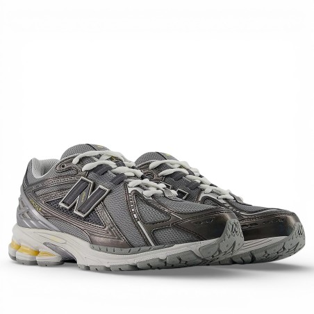 NEW BALANCE - Zapatillas U1906R