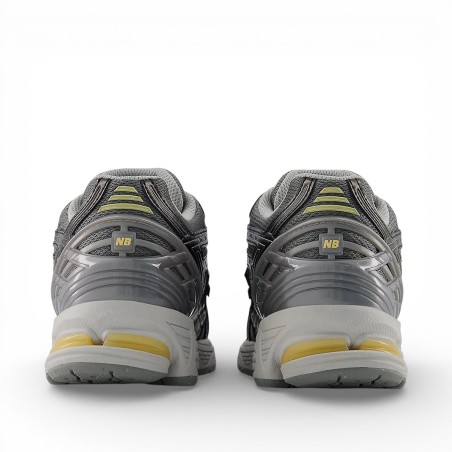 NEW BALANCE - Zapatillas U1906R