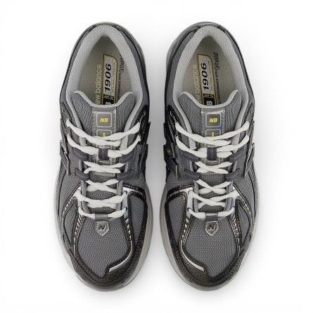 NEW BALANCE - Sneakers U1906R