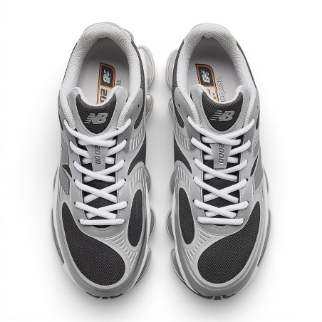 NEW BALANCE - Sneakers Abzorb 2000