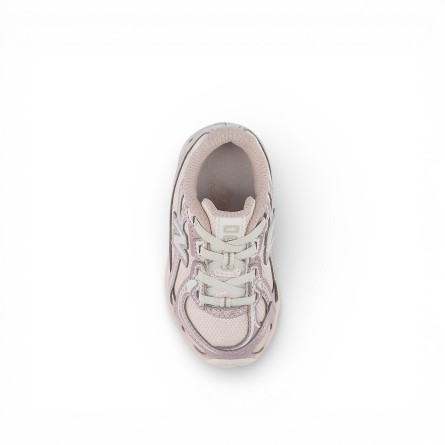 NEW BALANCE - Girl's Sneakers 740