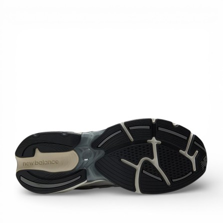 NEW BALANCE - Sneakers U2010